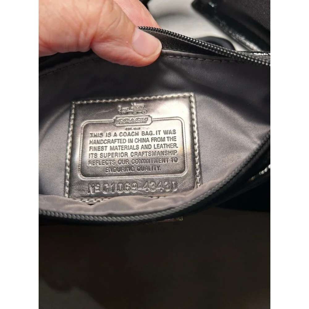 Coach MADISON Black Grey Op Art Stage Coach Crossbody Swingpack 43430